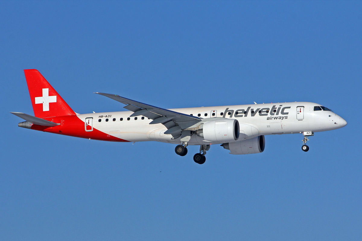 Helvetic Airways, HB-AZC, Embraer E190-E2, msn: 19020030, 13.Februar 2021, ZRH Zürich, Switzerland.