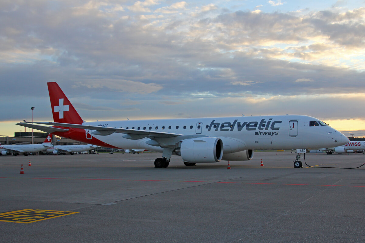 Helvetic Airways, HB-AZC, Embraer E190-E2, msn: 19020030, 13.Mai 2021, ZRH Zürich, Switzerland.