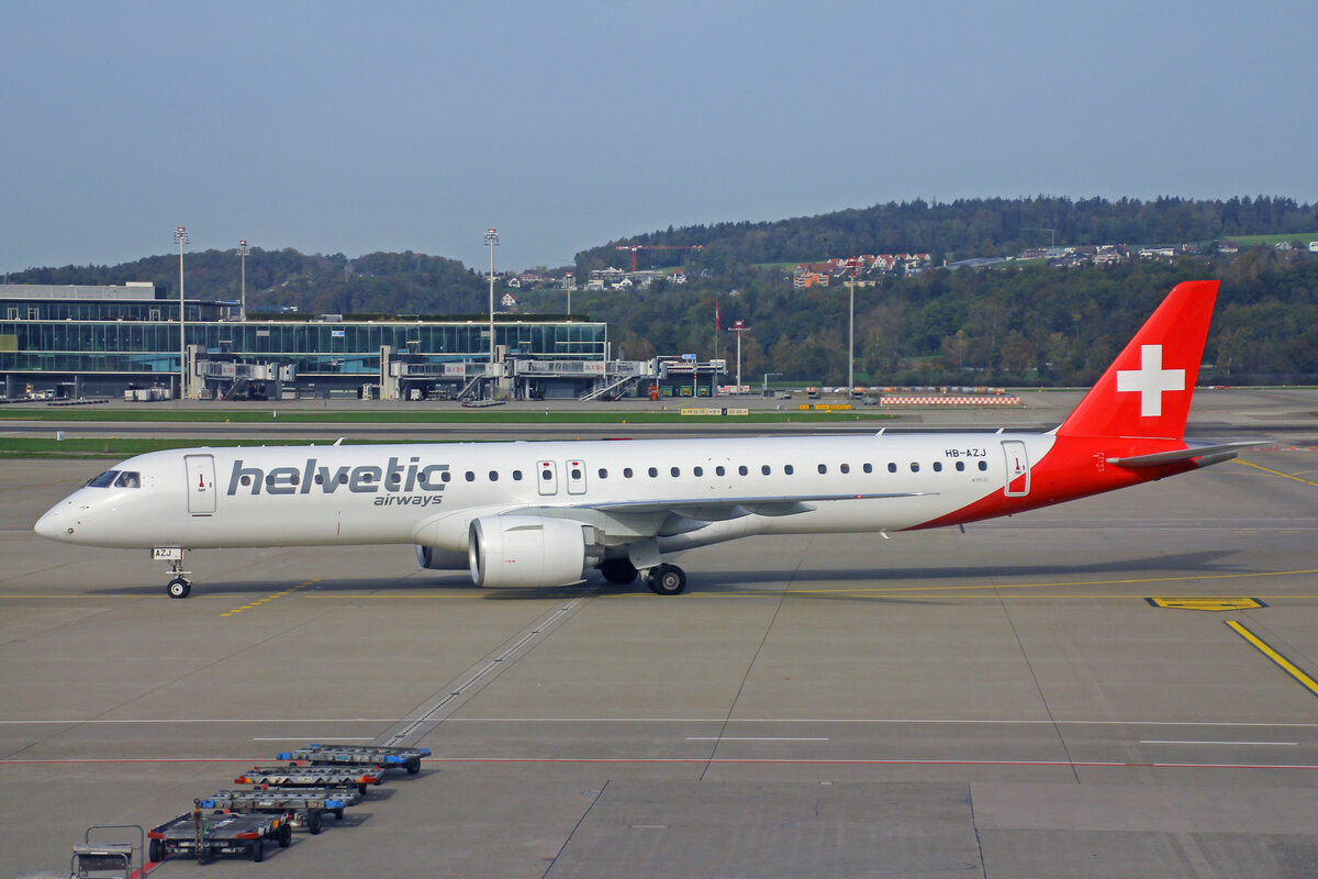 Helvetic Airways, HB-AZJ, Embraer E195-E2, msn: 19020057, 29.Oktober 2022, ZRH Zürich, Switzerland.