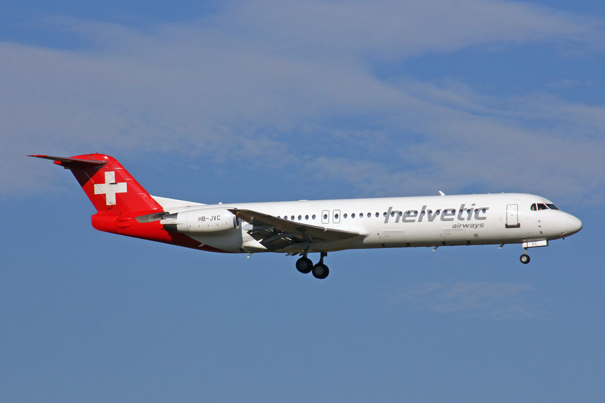 Helvetic Airways, HB-JVC, Fokker 100, 29.September 2016, ZRH Zürich, Switzerland.