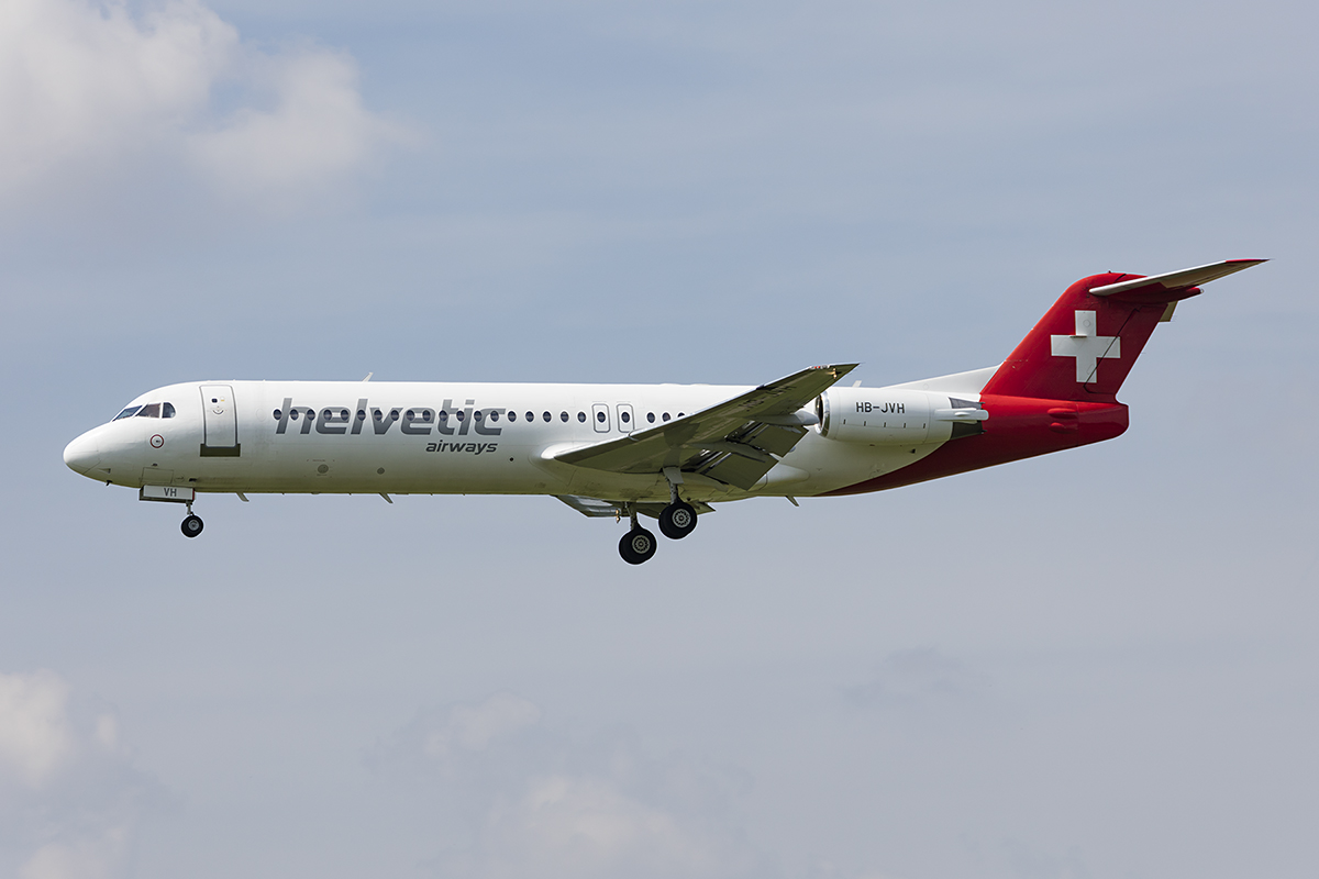 Helvetic Airways, HB-JVH, Fokker, F-100, 25.05.2017, ZRH, Zürich, Switzerland 




