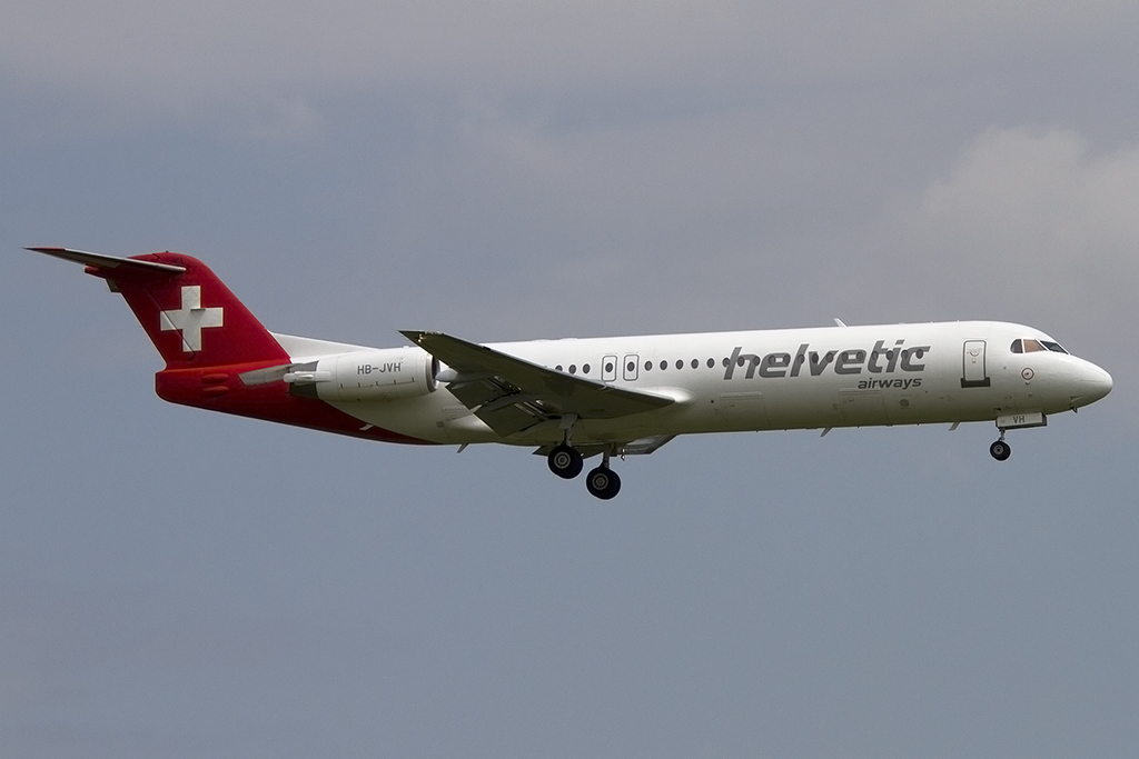 Helvetic Airways, HB-JVH, Fokker, F-100, 24.05.2015, ZRH, Zürich, Switzerland 



