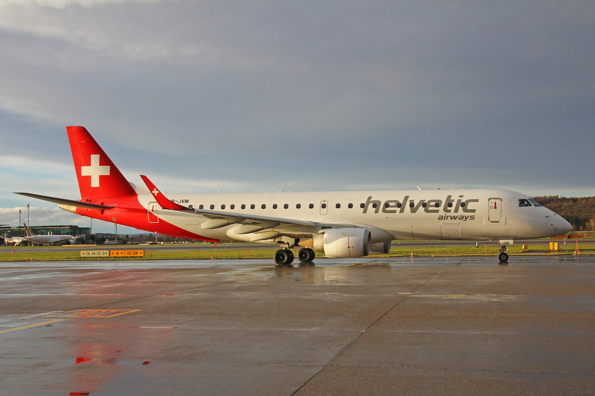 Helvetic Airways, HB-JVM, Embraer ERJ-190LR, msn: 19000349, 26.März 2023, ZRH Zürich, Switzerland.