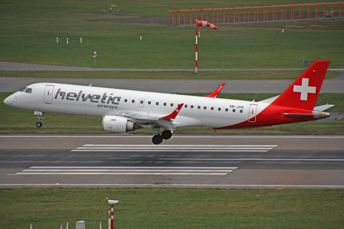 Helvetic Airways, HB-JVN, Embraer ERJ-190LR, msn: 19000285, 26.März 2023, ZRH Zürich, Switzerland.