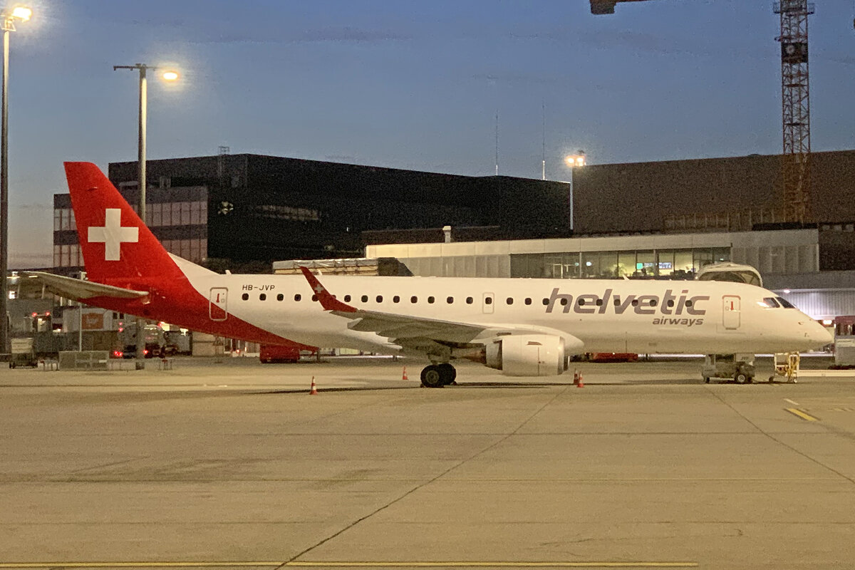 Helvetic Airways, HB-JVP, Embraer ERJ-190LR, msn: 19000387, 26.September 2026, ZRH Z�rich, Switzerland.