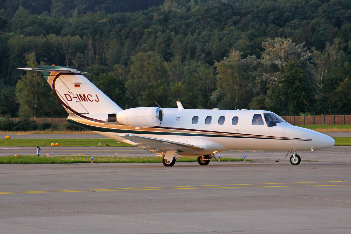 Heron Aviation, D-IMCJ, Cessna 525 Jet, msn: 525-0258, 21.Juli 2021, ZRH Zürich, Switzerland.