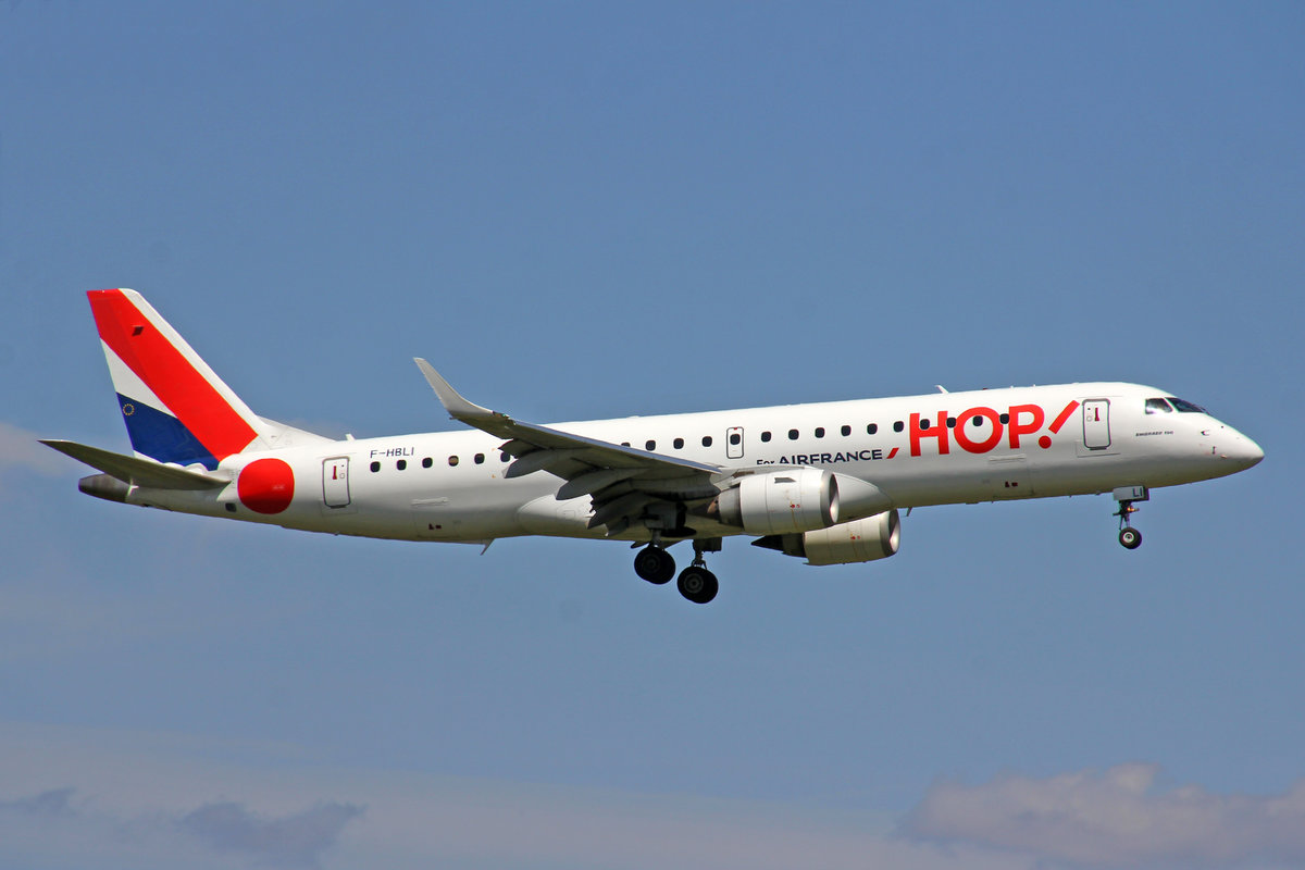 HOP!, F-HBLI, Embraer ERJ-190AR, msn: 19000298, 01.August 2019, ZRH Zürich, Switzerland.