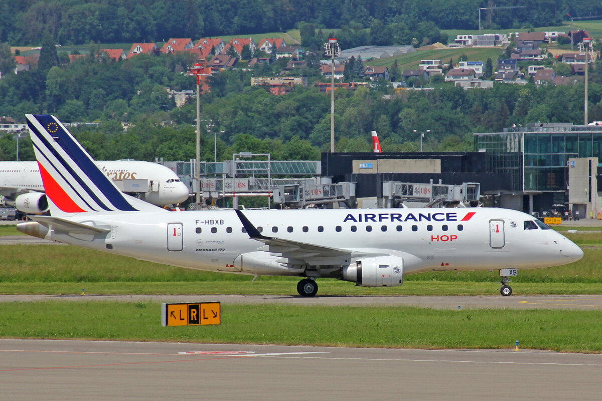 HOP!, F-HBXB, Embraer ERJ-170STD, msn: 17000250, 21.Mai 2022, ZRH Zürich, Switzerland.