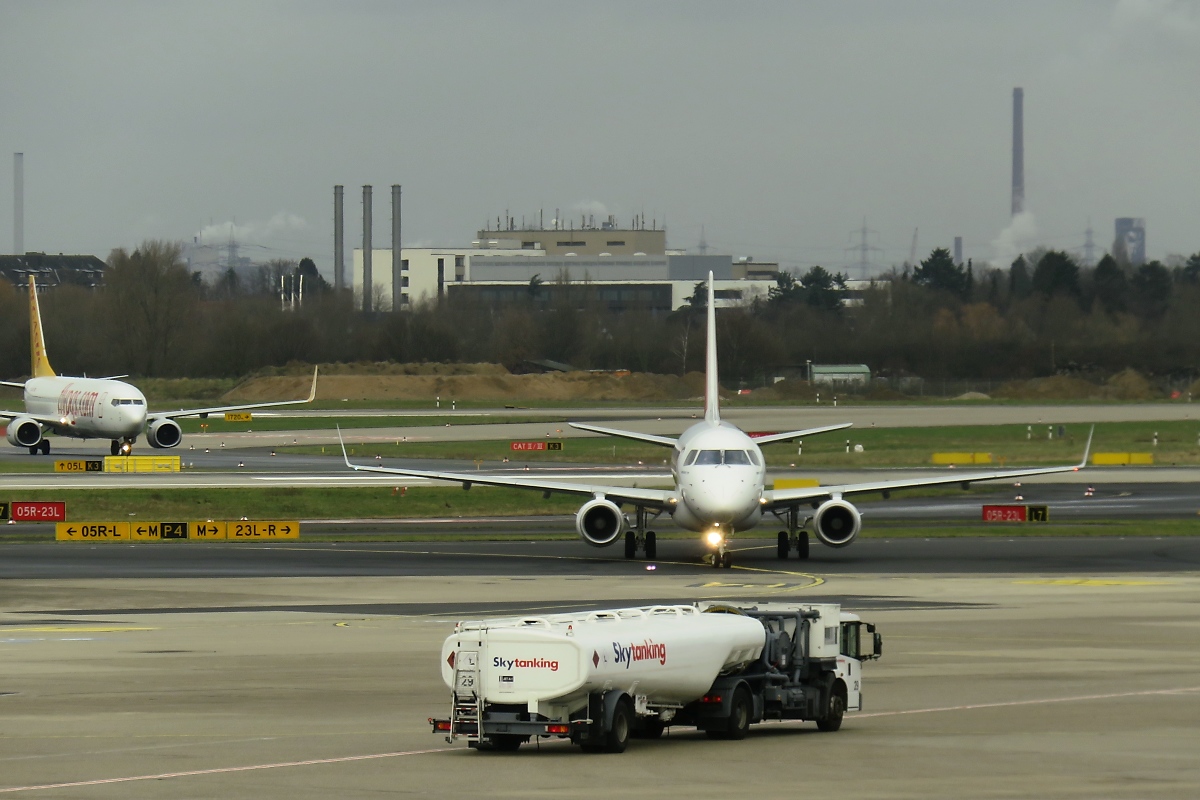 HOP! F-HBXG - Embraer ERJ-170STD - in Düsseldorf, 1.2.2018
