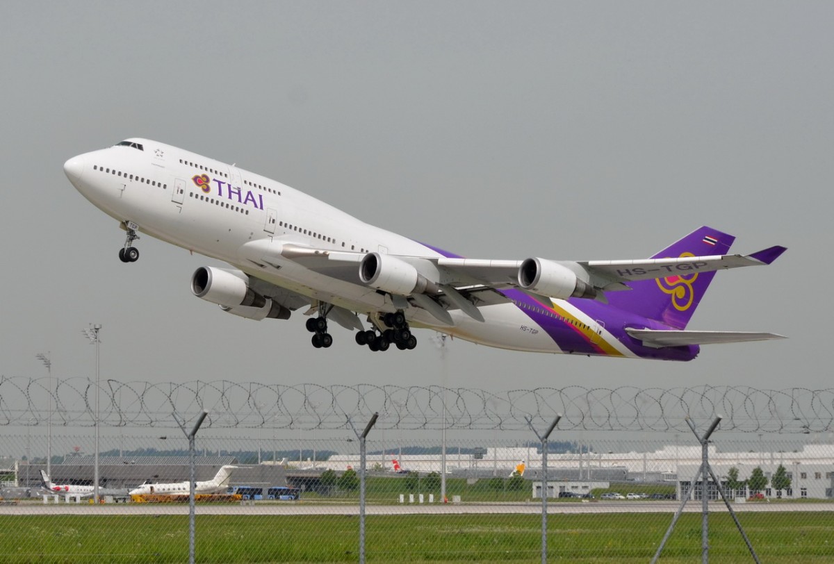 HS-TGP Thai Airways International Boeing 747-4D7  am 12.05.2015 in München gestartet
