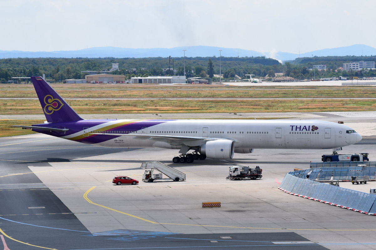 HS-TKS Thai Airways International Boeing 777-35R(ER)  in Frankfurt am 01.08.2016