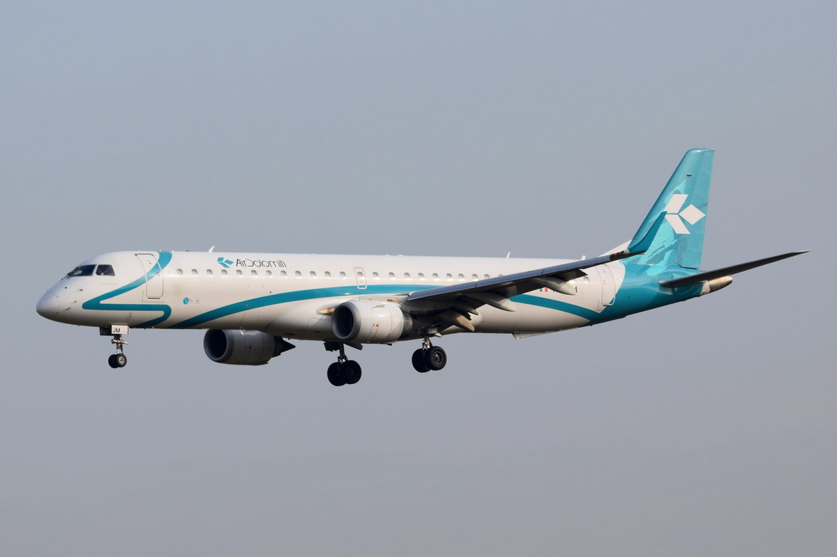I-ADJM Air Dolomiti Embraer ERJ-195LR (ERJ-190-200 LR)   , MUC , 16.10.2016