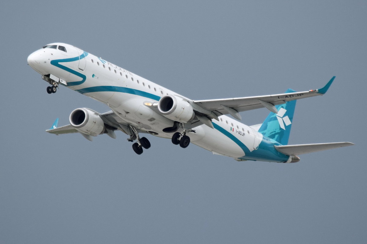I-ADJP Air Dolomiti Embraer ERJ-195LR (ERJ-190-200 LR)  gestartet am 14.05.2016 in München