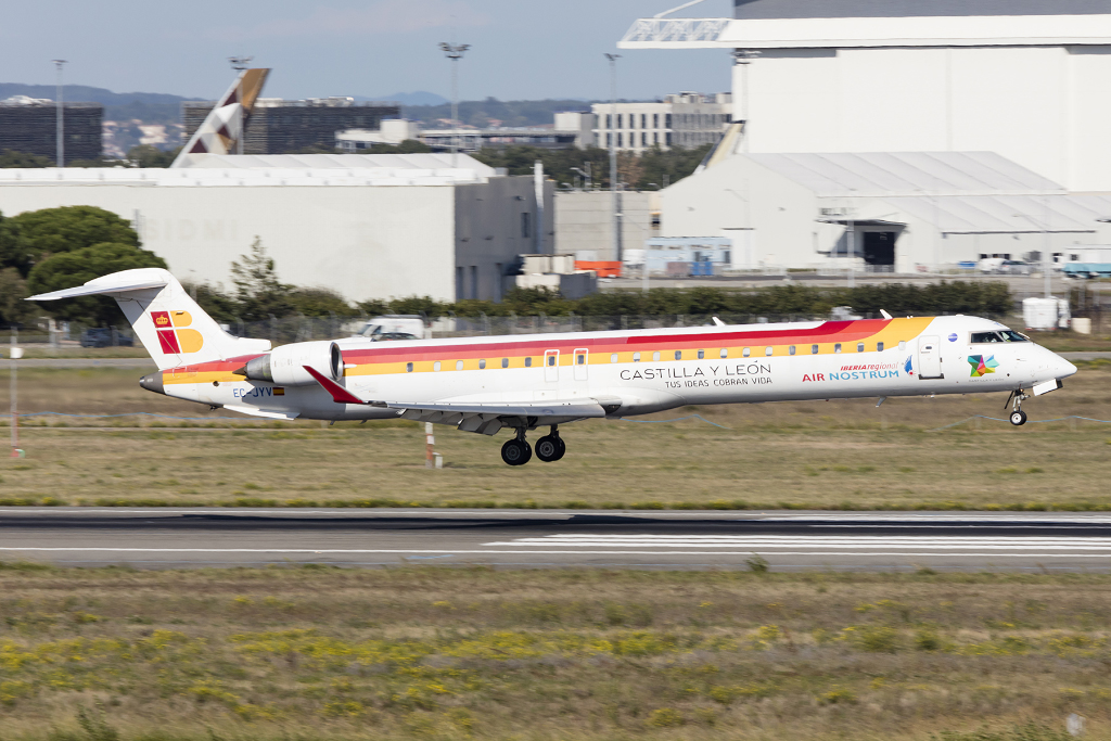 Iberia - Air Nostrum, EC-JYV, Bombardier, CRJ-900, 29.09.2015, TLS, Toulouse, France 




