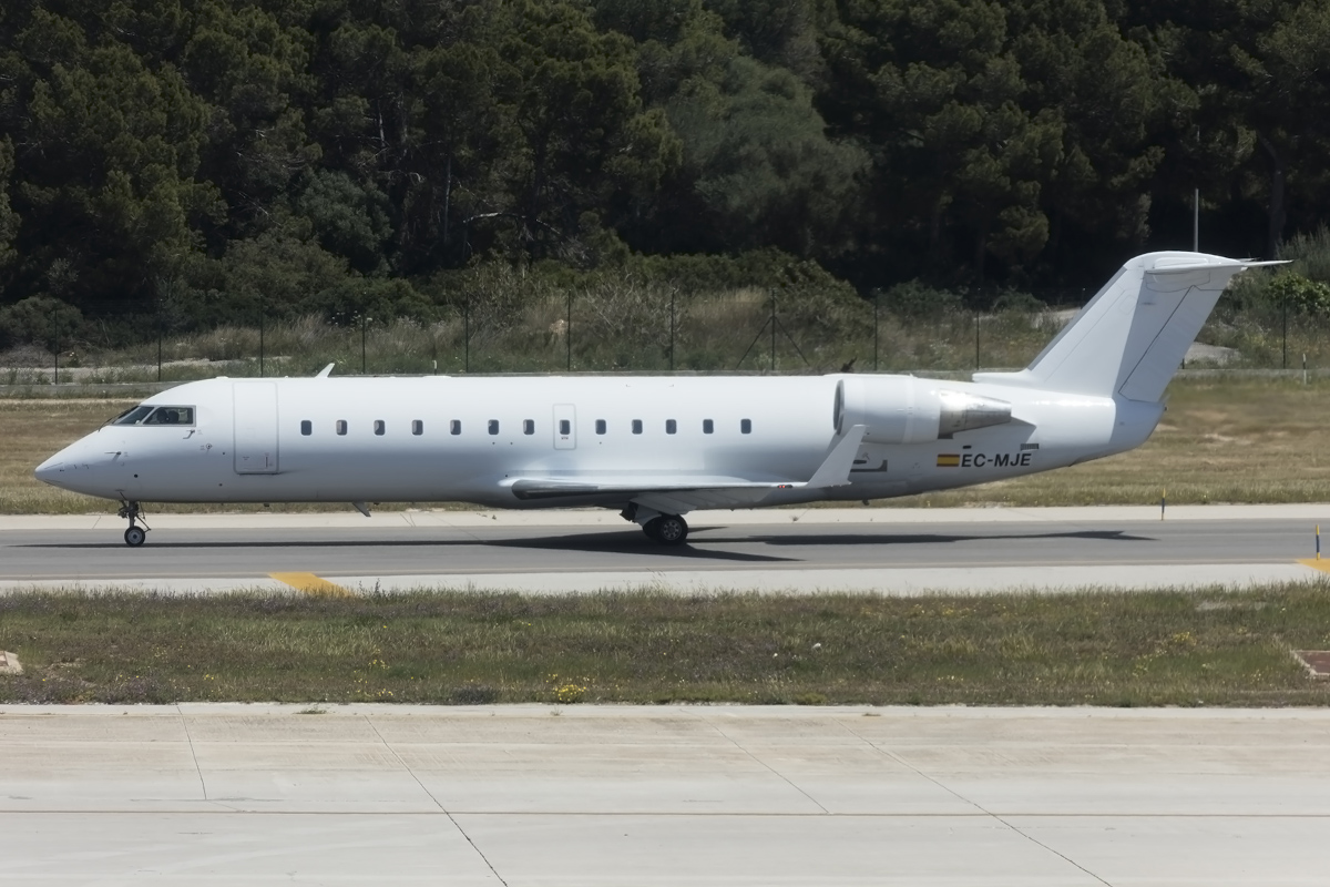 Iberia - Air Nostrum, EC-MJE, Bombardier, CRJ-200ER, 24.04.2016, PMI, Palma de Mallorca, Spain 


