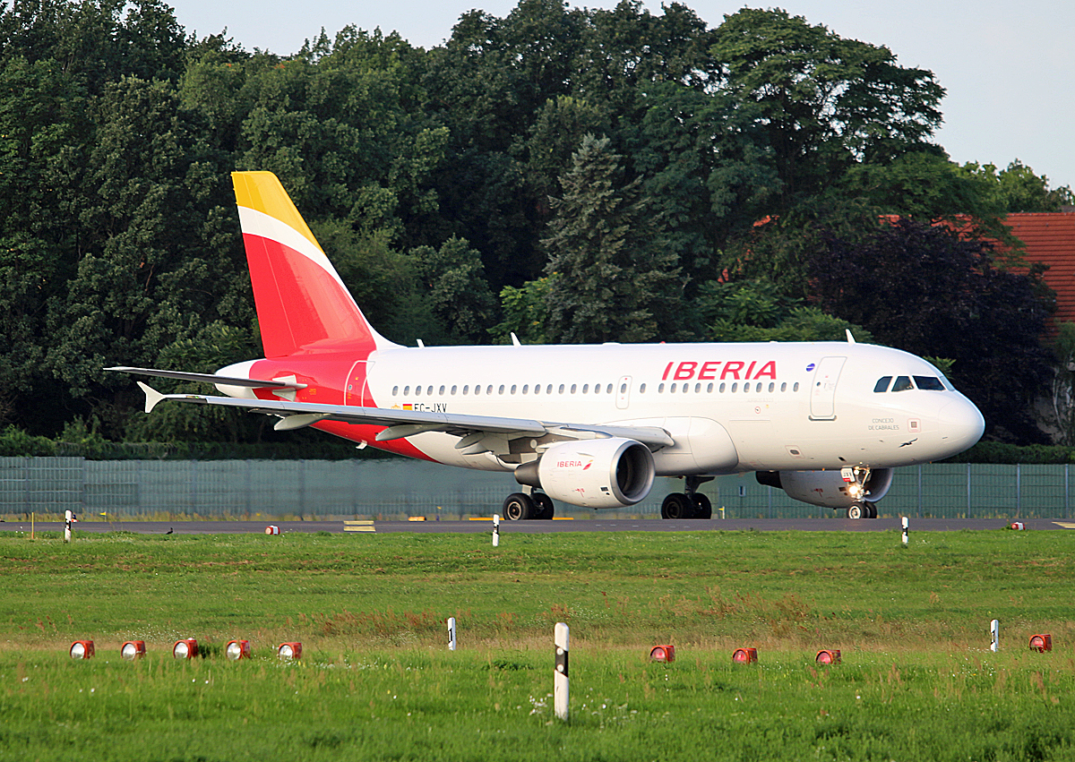 Iberia, Airbus A 319-111, EC-JXV, TXL, 05.08.2017