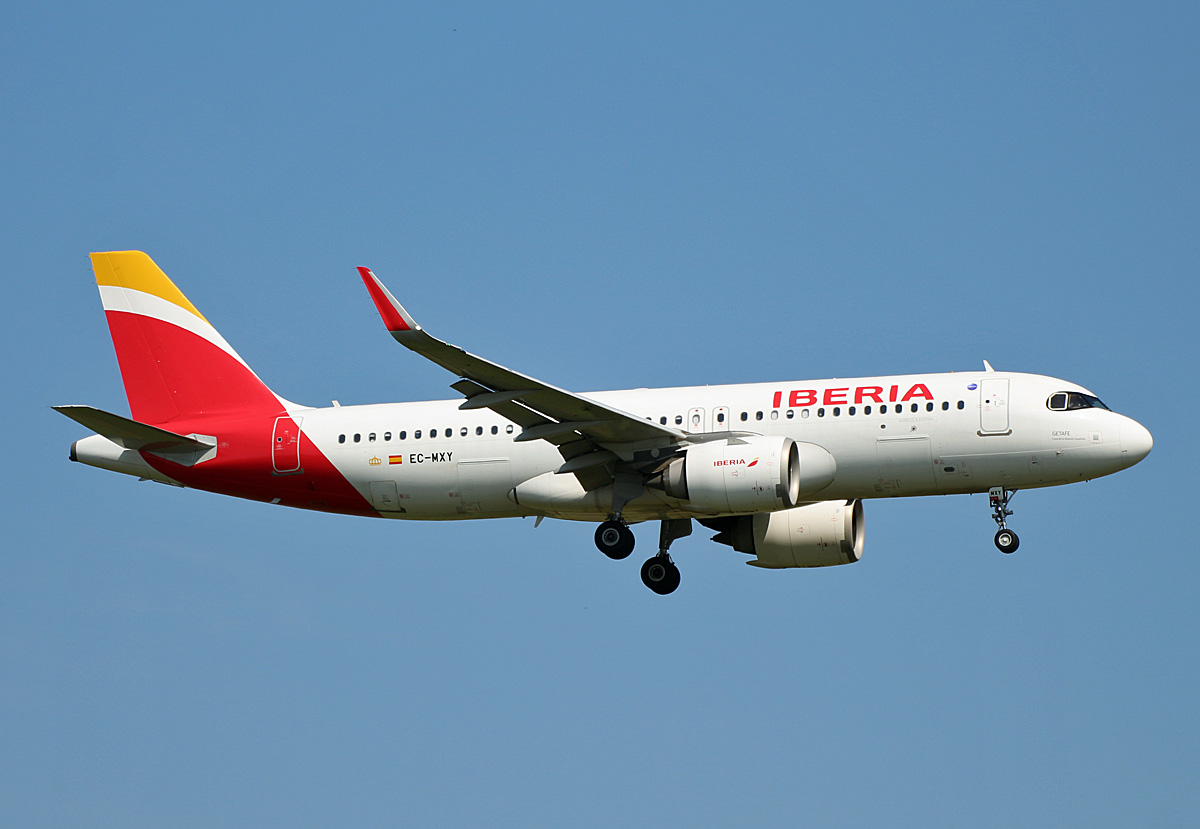 Iberia, Airbus A 320-251N, EC-MXY, BER, 11.07.2021