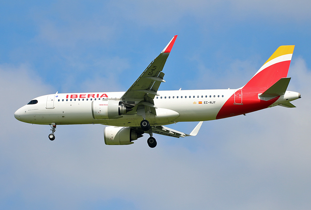 Iberia, Airbus A 320-251N, EC-NJY, BER, 29.05.2021