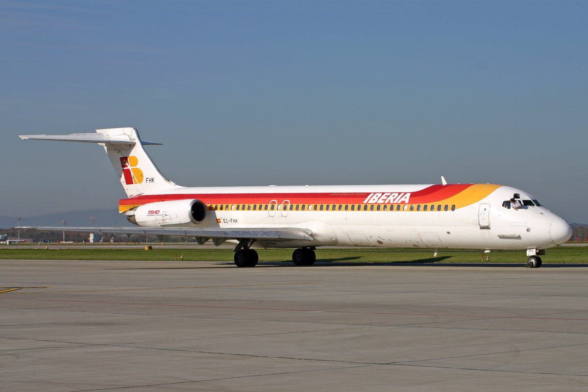 Iberia, EC-FHK, McDonnell Douglas MD-87, msn: 53213/1879,  Ciudad de Tarragona , 30.Oktober 2005, ZRH Zürich, Switzerland.