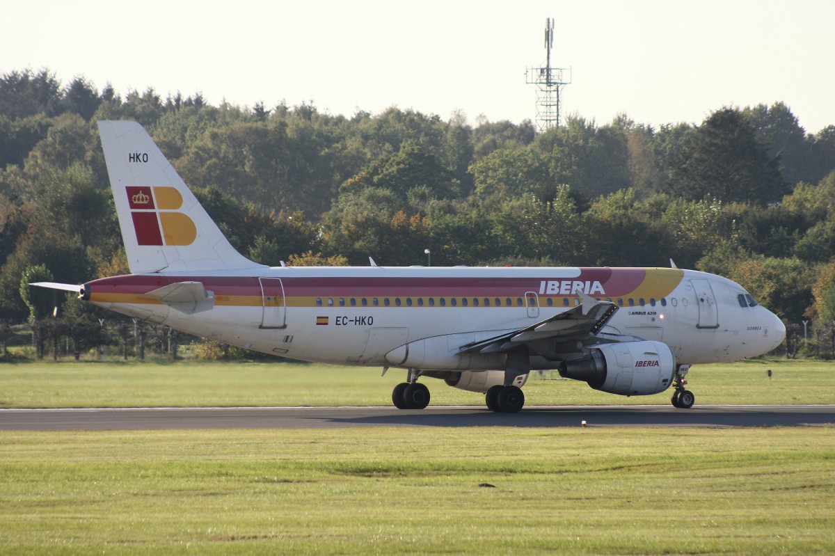 Iberia, EC-HKO, (c/n 1362),Airbus A 319-111, 10.10.2015, HAM-EDDH, Hamburg, Germany (Taufname :Gorbea)