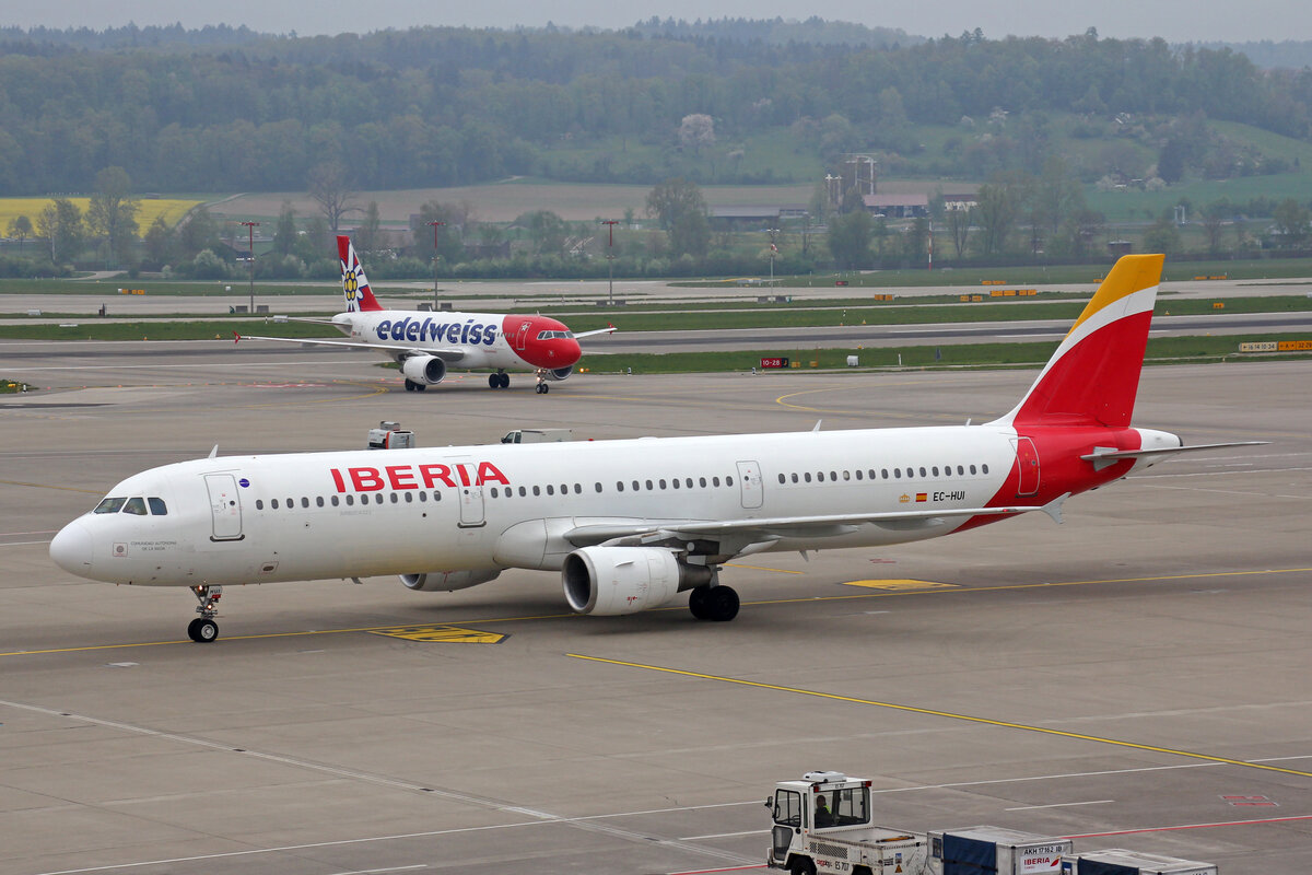 Iberia, EC-HUI, Airbus A321-212, msn: 1027,  Comunidad Autonoma de La Rioja , 23.April 2022, ZRH Zürich, Switzerland.