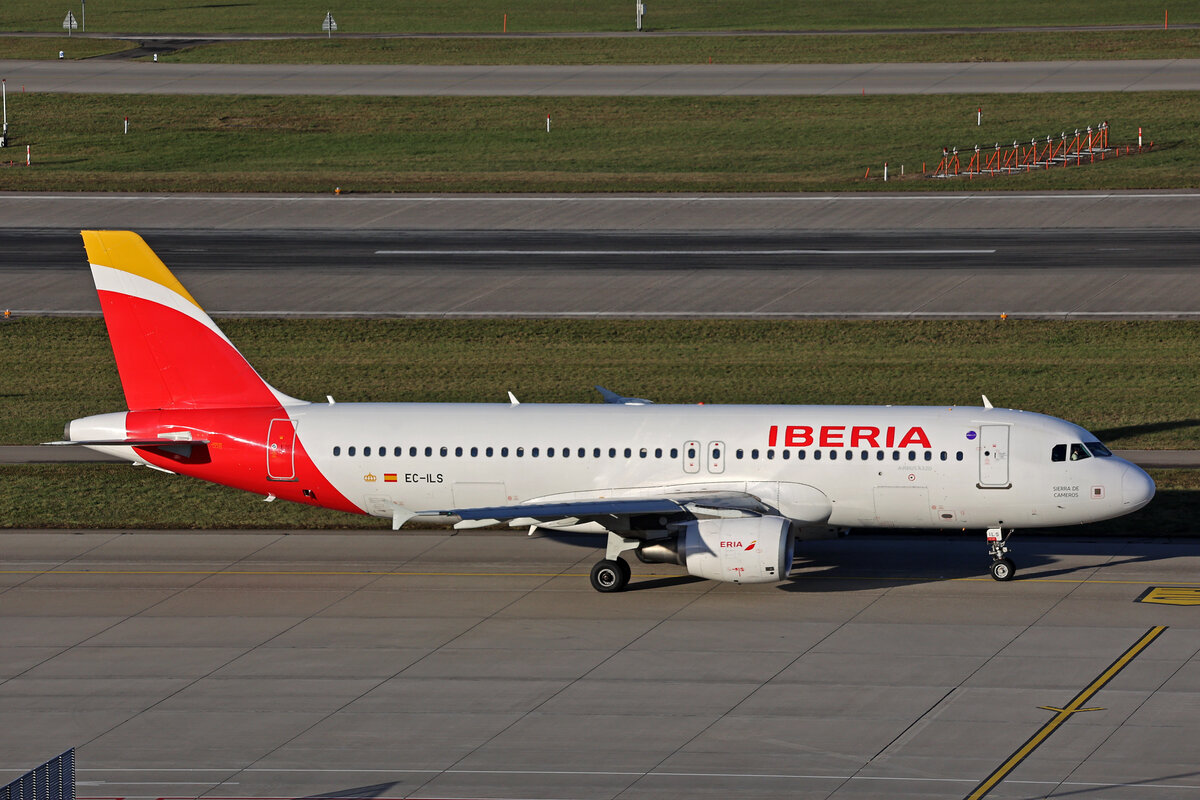Iberia, EC-ILS, Airbus A320-214, msn: 1809,  Sierra de Cameros , 29.November 2025, ZRH Zürich, Switzerland.
