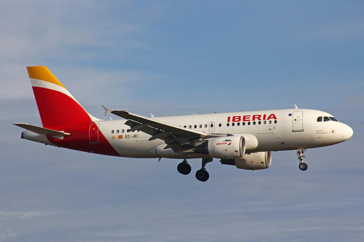 Iberia, EC-JEI, Airbus A319-111, msn: 2311,  Xativa , 02.Januar 2022, ZRH Zürich, Switzerland.