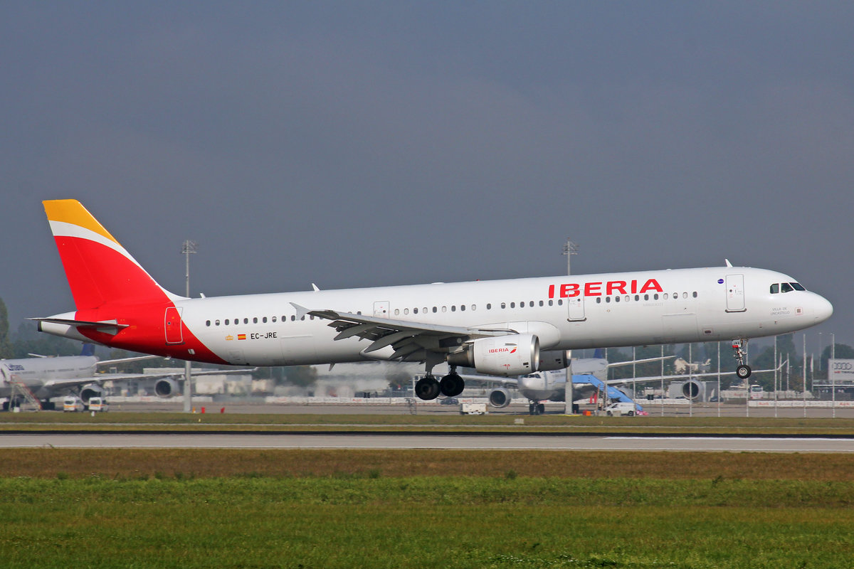 Iberia, EC-JRE, Airbus A321-211, 24.September 2016, MUC München, Germany.