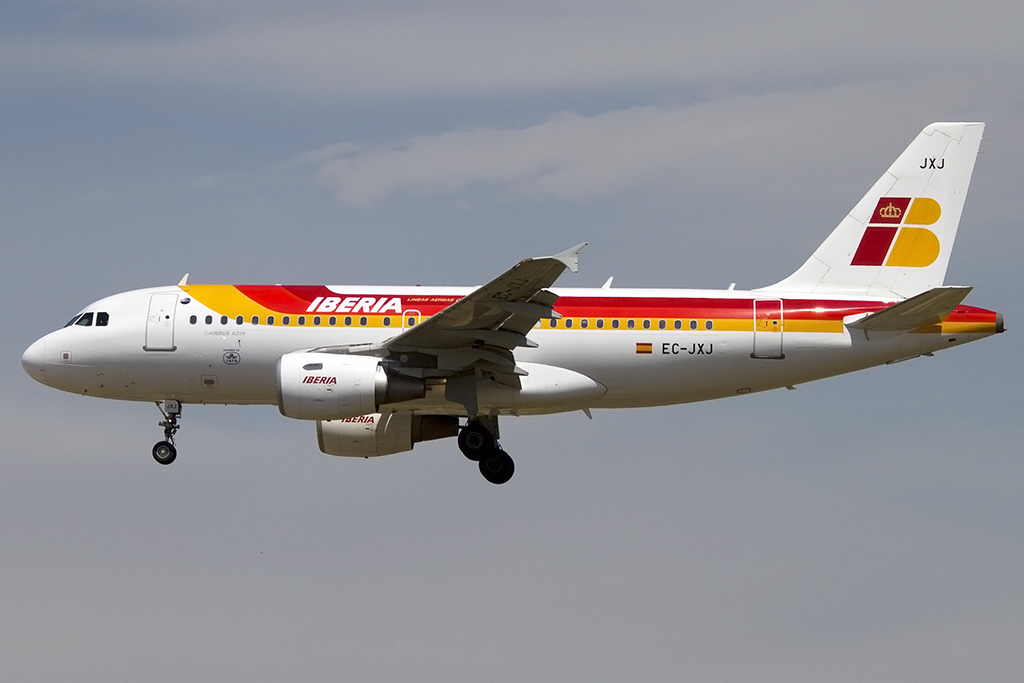 Iberia, EC-JXJ, Airbus, A319-111, 27.05.2014, BCN, Barcelona, Spain 



