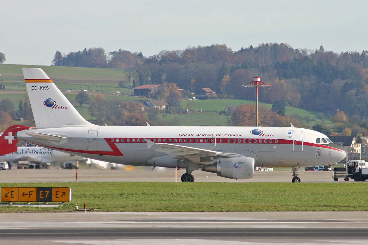 Iberia, EC-KKS, Airbus A319-111, msn: 3320,  Halcon Peregrino , 10.November 2008, ZRH Zürich, Switzerland.