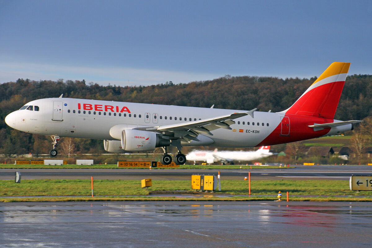 Iberia, EC-KOH, Airbus A320-214, msn: 2248,  Fontibre , 26.März 2023, ZRH Zürich, Switzerland.