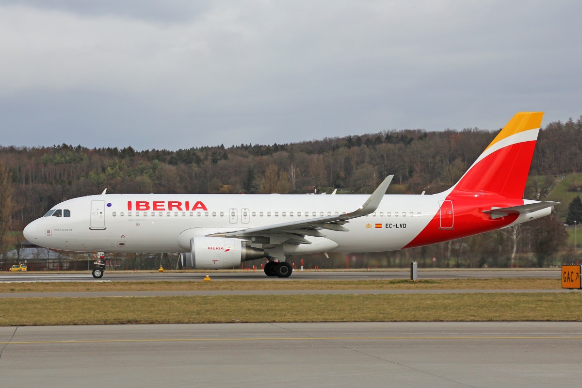 Iberia, EC-LVD, Airbus A320-216 (W), 8.Februar 2016, ZRH Zürich, Switzerland.
