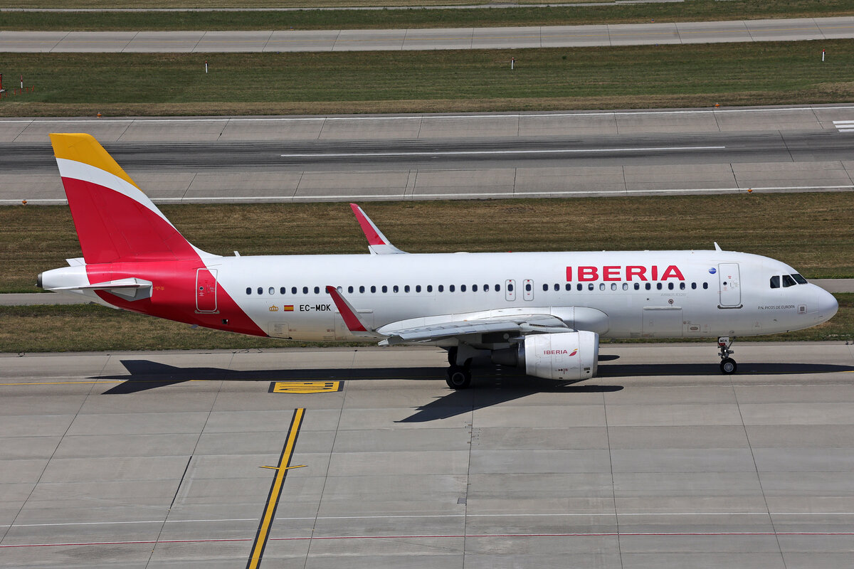 Iberia, EC-MDK, Airbus A320-214, msn: 6328,   P.N. Picos De Europa ,
 19.Juni 2026, ZRH Z�rich, Switzerland.