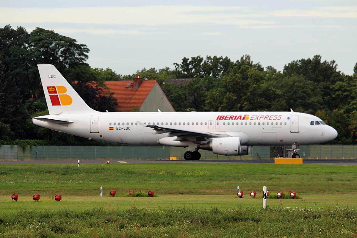 Iberia Express, Airbus A 320-214, EC-LUC, TXL, 12.09.2017