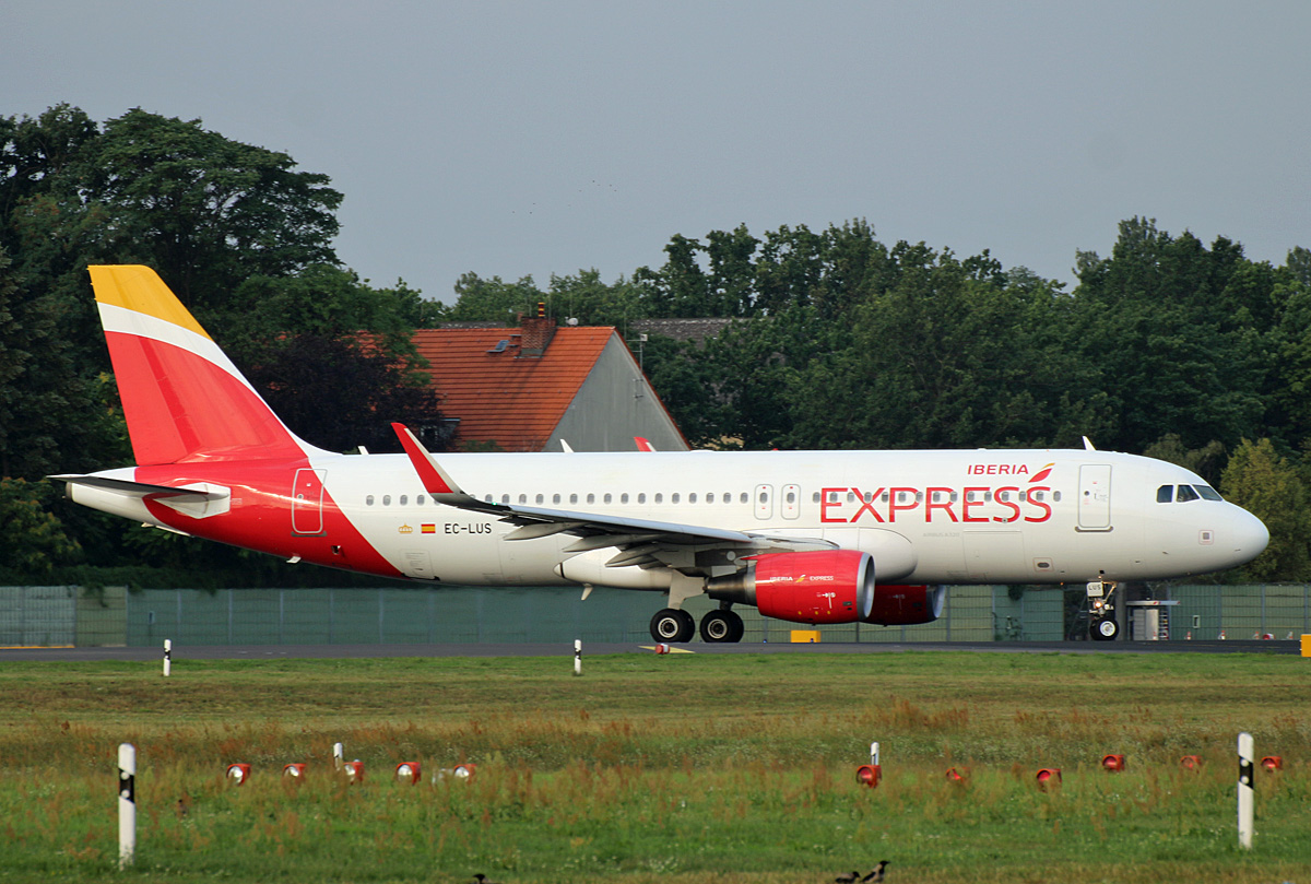 Iberia Express, Airbus A 320-216, EC-LUS, TXL, 04.08.2019