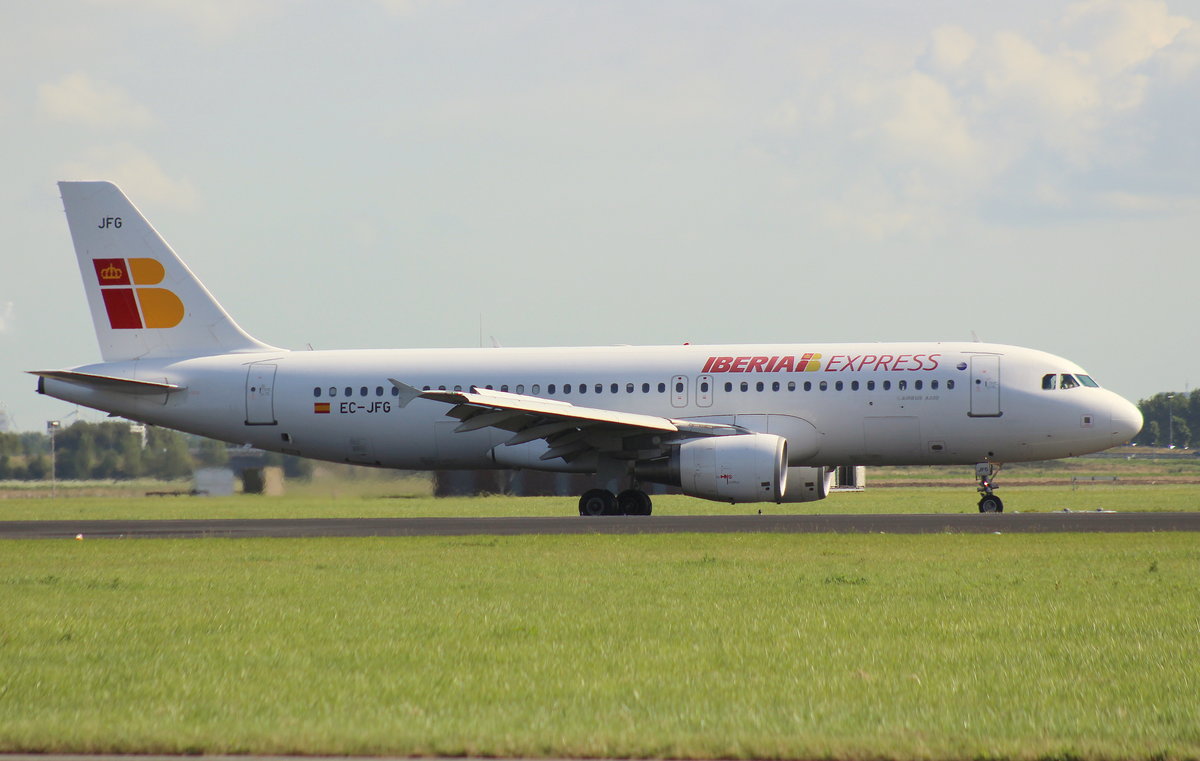 Iberia Express, EC-JFG, (c/n 2143),Airbus A 320-214, 03.09.2016, AMS-EHAM, Amsterdam-Schiphol, Niederlande 