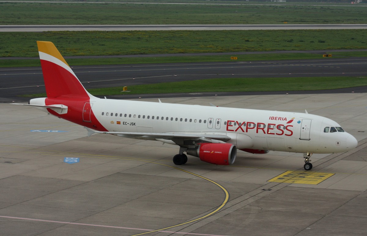 Iberia Express, EC-JSK,(C/N 2807),Airbus A 320-214, 24.10.2015,DUS-EDDL, Düsseldorf, Germany 