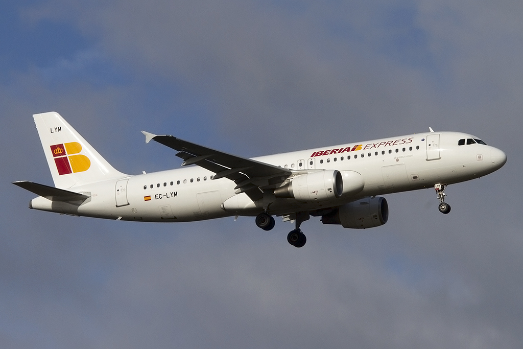 Iberia Express, EC-LYM, Airbus, A320-216, 08.02.2015, FRA, Frankfurt, Germany 



