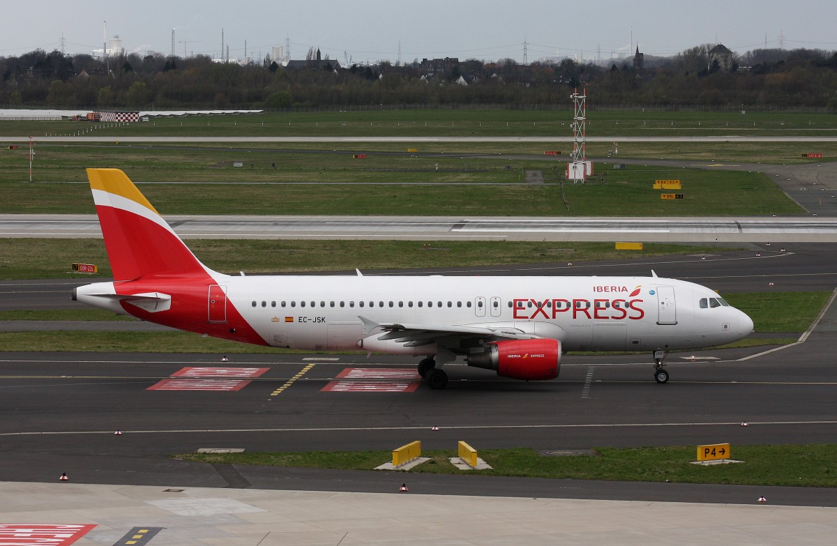 Iberia Express,EI-JSK,(c/n 2807),Airbus A320-214,11.04.2015,DUS-EDDL,Düsseldorf,Germany