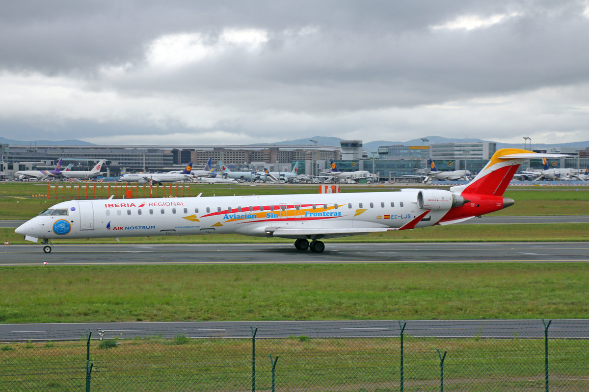 Iberia Regional (Operated by Air Nostrum), EC-LJS, Bombardier CRJ-1000, 19.Mai 2017, FRA Frankfurt am Main, Germany.