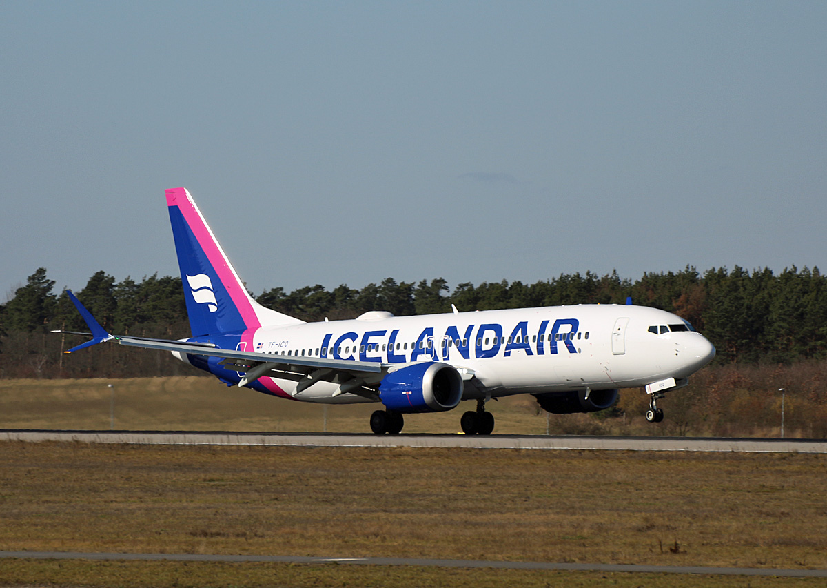 Icelandair, Boeing B 737 MAX 8, TF-ICO, BER, 28.02.2023