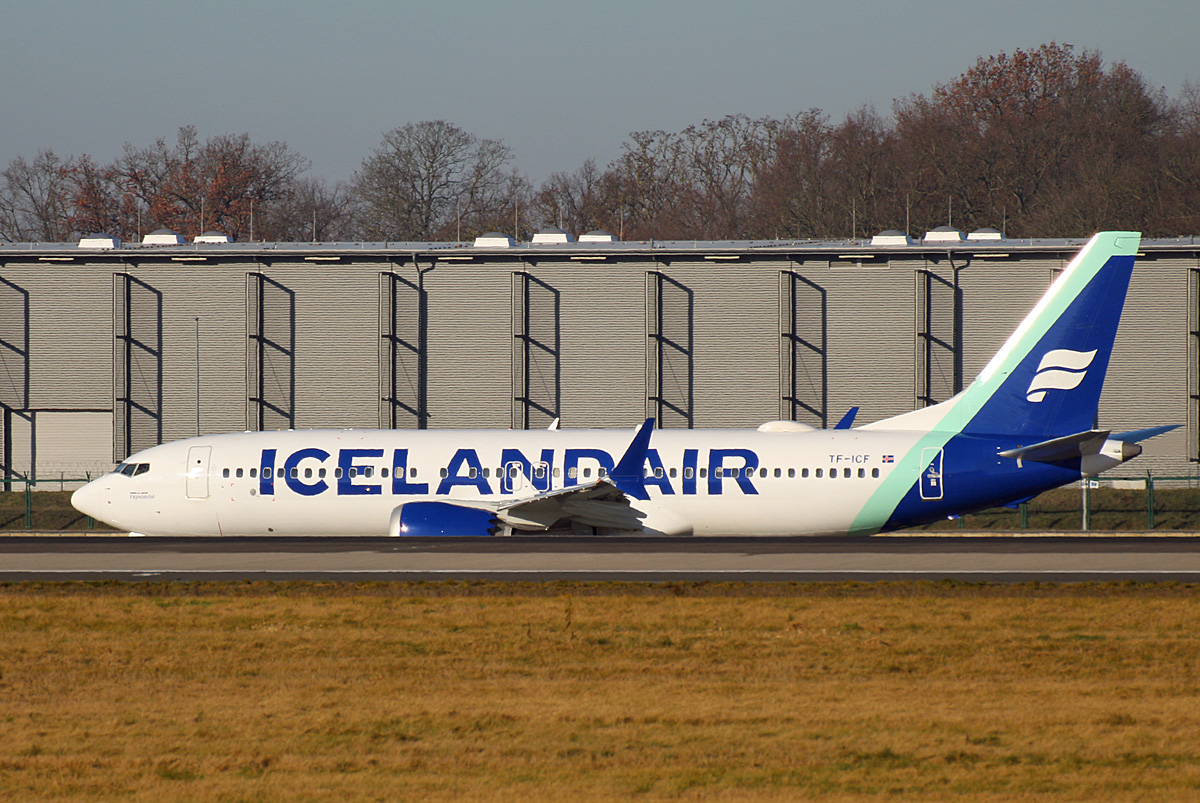Icelandair, Boeing B 737 MAX 8, TF-ICF, BER, 19.01.2025