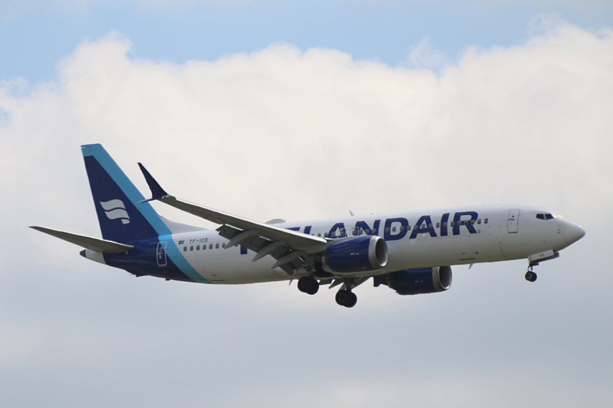 Icelandair, Boeing B 737 MAX 8, TF-ICE, BER, 08.06.2026