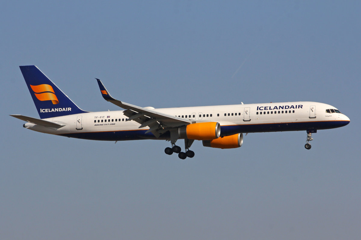Icelandair, TF-FIT, Boeing 757-256, msn: 26244/616,  Helgafell , 21.Februar 2019, ZRH Zürich, Switzerland.