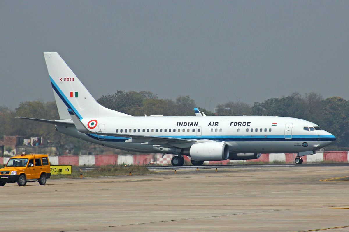 Indian Air Force, K5013, Boeing 737-7HI, 03.März 2017, VNS Varanasi, India.