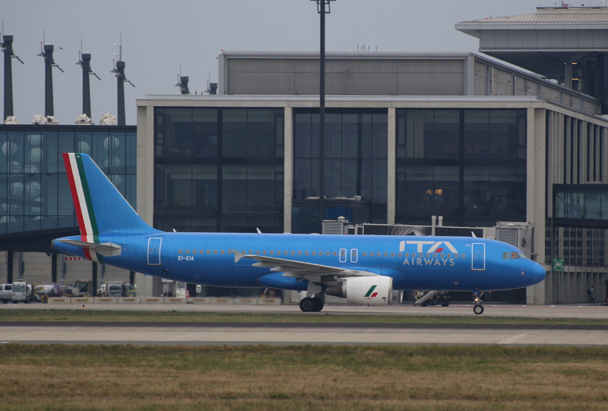ITA, Airbus A 320-216, EI-EIA, BER, 12.04.2026