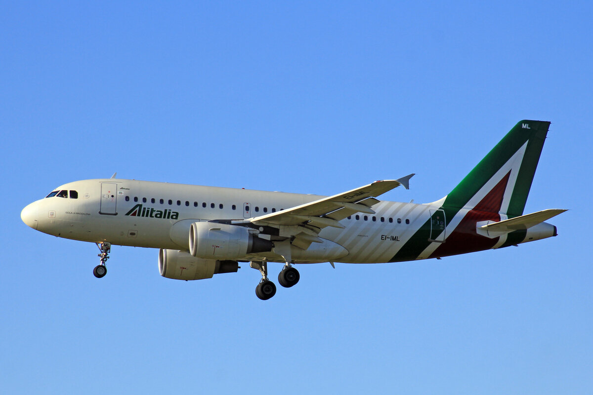 ITA - Italia Trasporto Aereo, EI-IML, Airbus A39-112, msn: 2127,  Isola La Maddalena , 23.Oktober 2021, ZRH Zürich, Switzerland.
