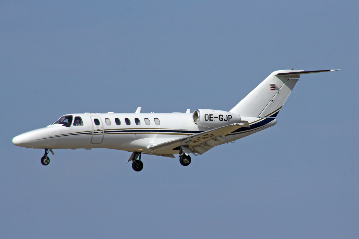 Jet Pool Network, OE-GJP, Cessna 525B CJ3, msn: 525B-0255, 01.August 2018, ZRH Zürich, Switzerland.
