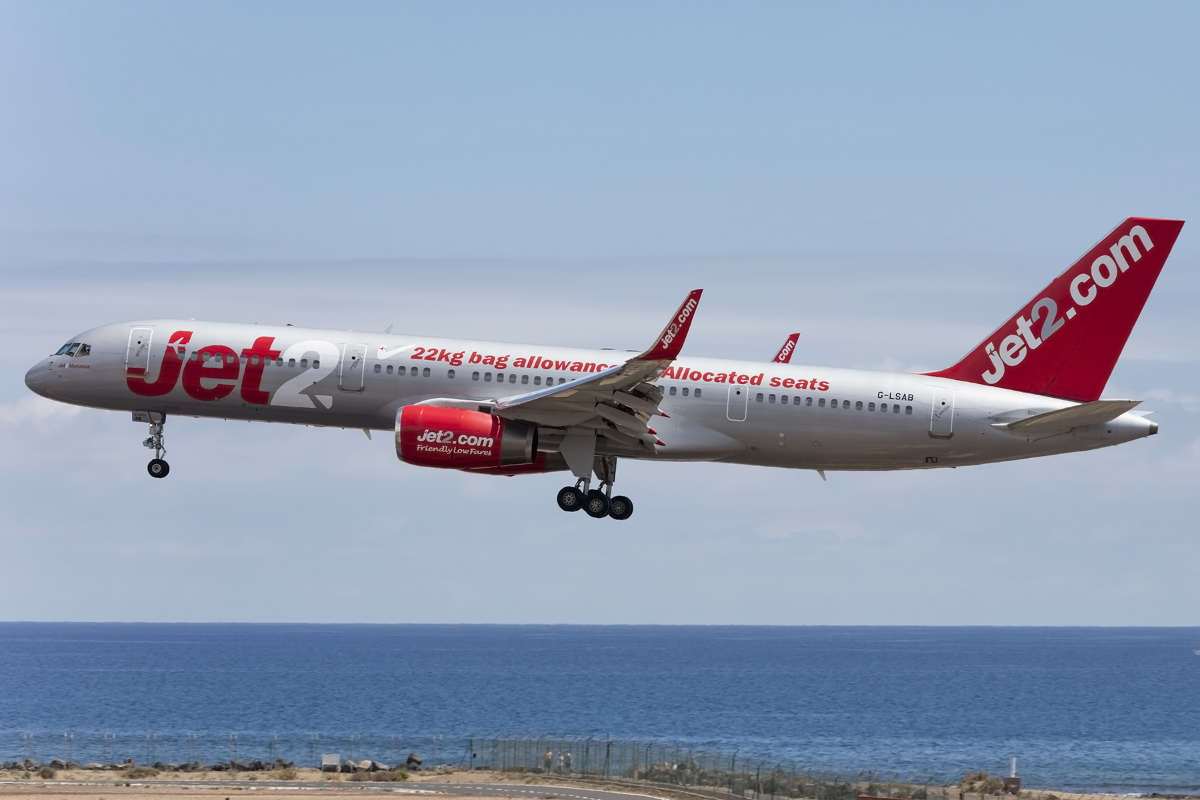 Jet2, G-LSAB, Boeing, B737-8K5, 17.04.2016, ACE, Arrecife, Spain 


