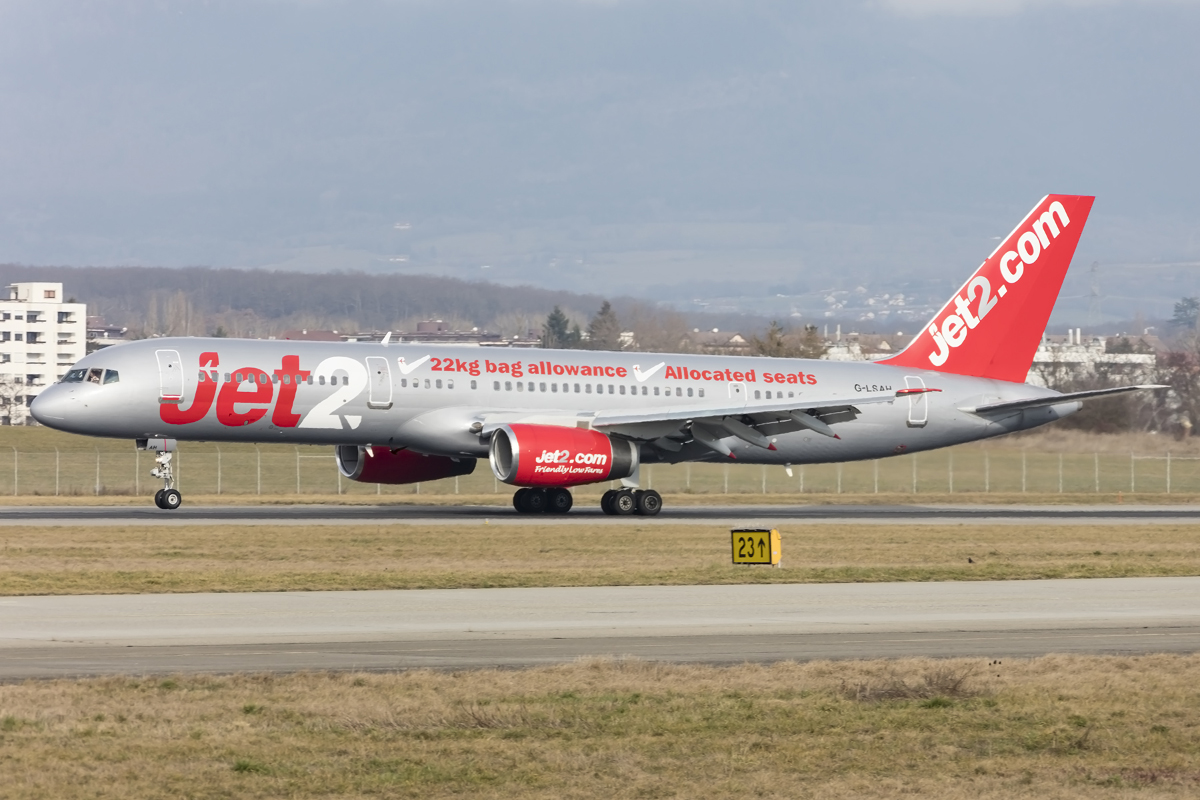 Jet2, G-LSAH, Boeing, B757-21B, 30.01.2016, GVA, Geneve, Switzerland



